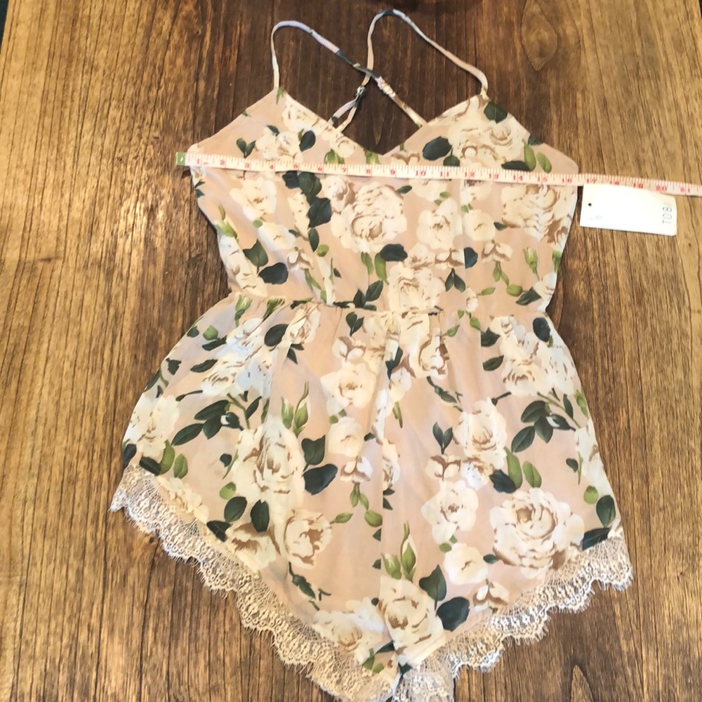 Tobi romper - Picture 4 of 7